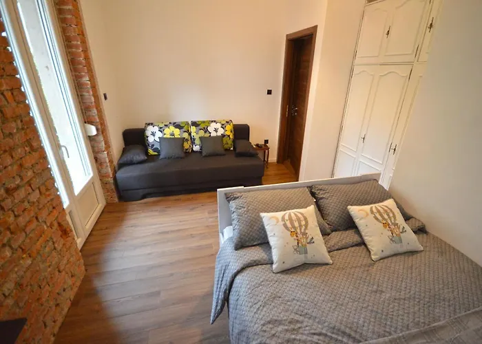 게스트하우스 Balcony 4 Bedroom By Book-rijeka 3*