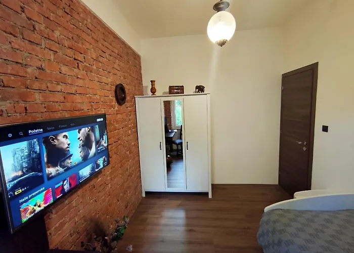 Balcony 4 Bedroom By Book-rijeka Maison d'hôtes